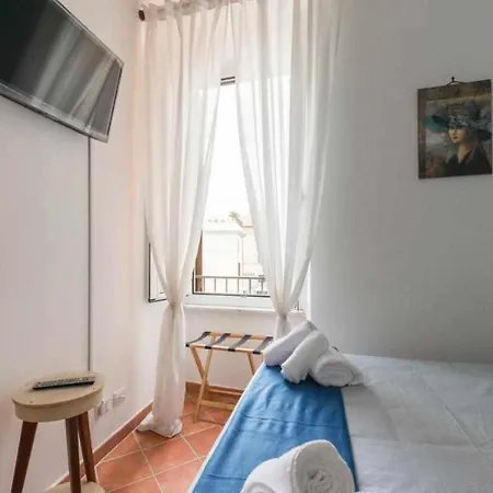 Attico Medieval Sea View Apartment